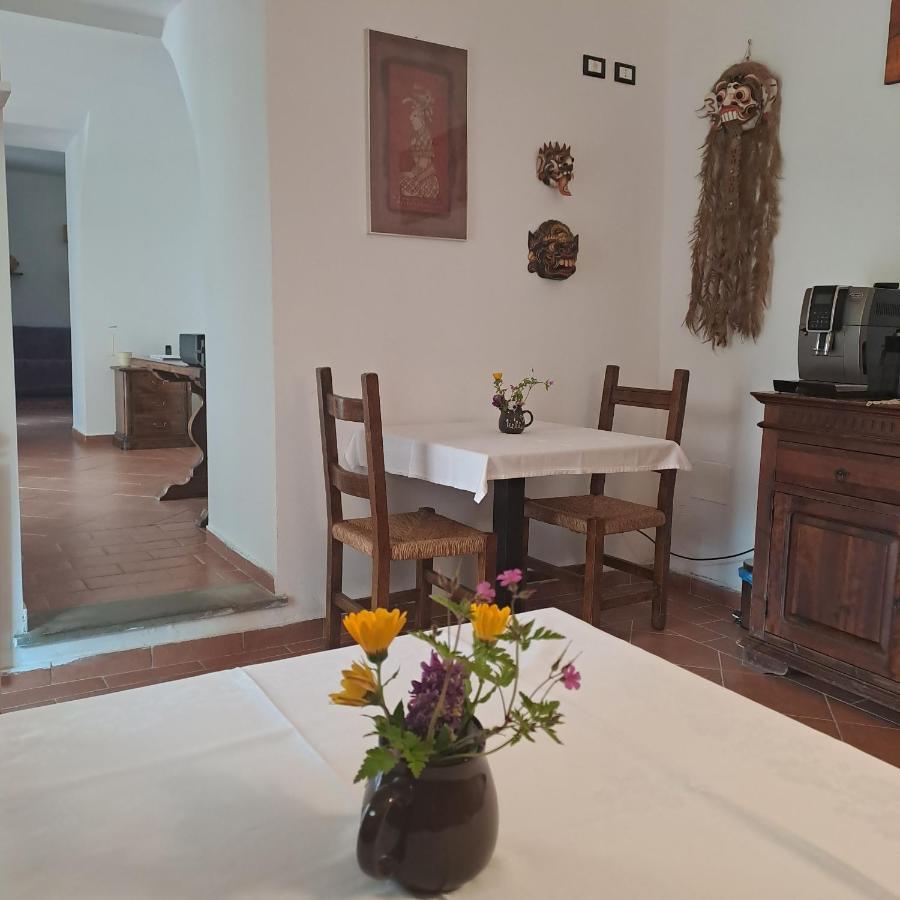 B&B La Casina Rosa La Spezia Valeriano Lunense Eksteriør billede
