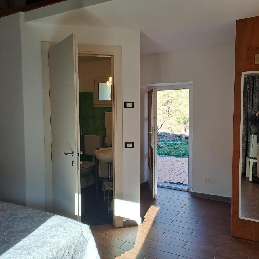 B&B La Casina Rosa La Spezia Valeriano Lunense Eksteriør billede
