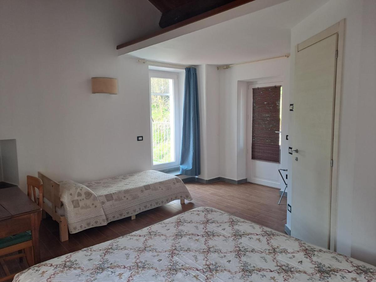 B&B La Casina Rosa La Spezia Valeriano Lunense Eksteriør billede