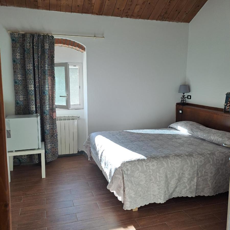 B&B La Casina Rosa La Spezia Valeriano Lunense Eksteriør billede